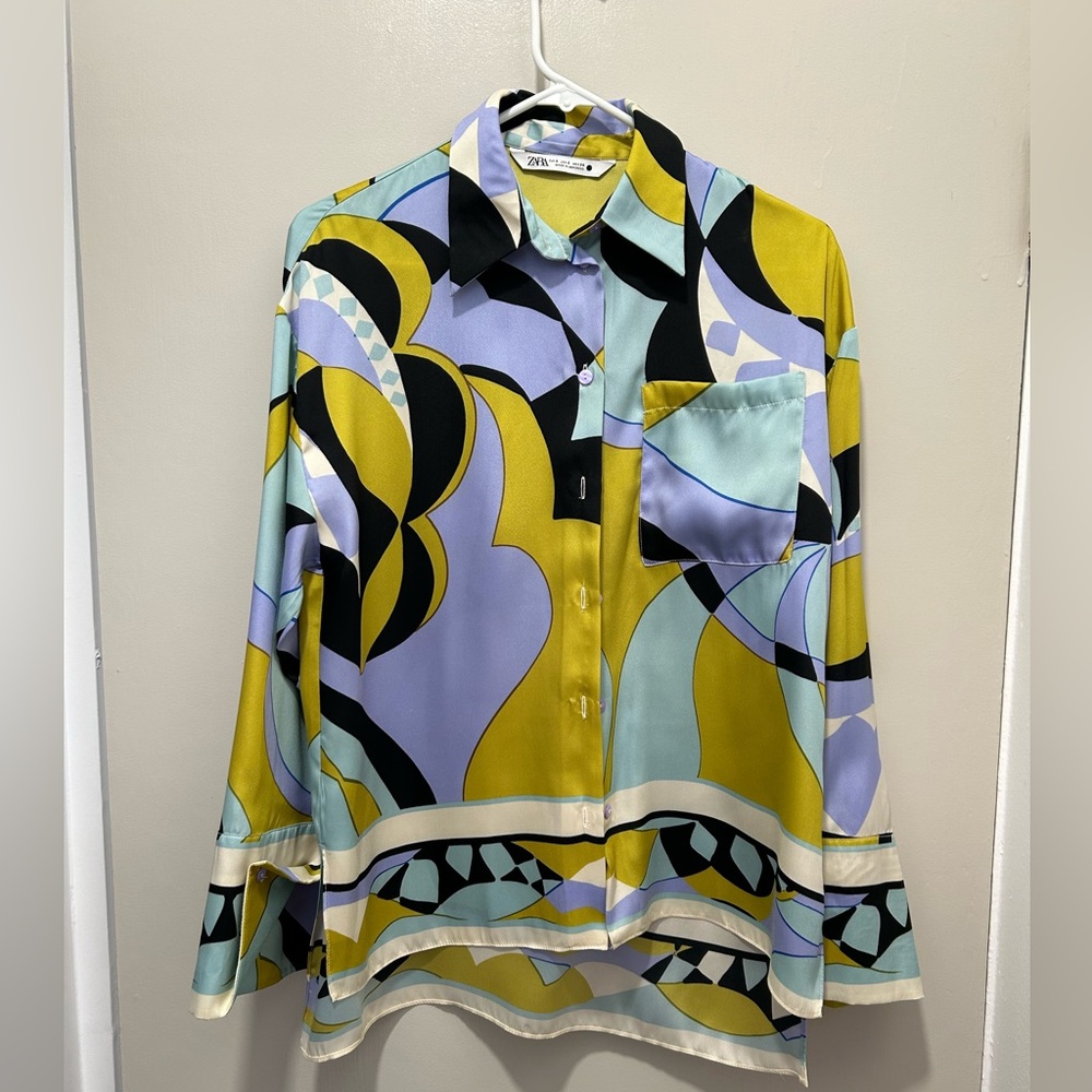 ZARA Multi Colored Printed Blouse with Pockets Size Small